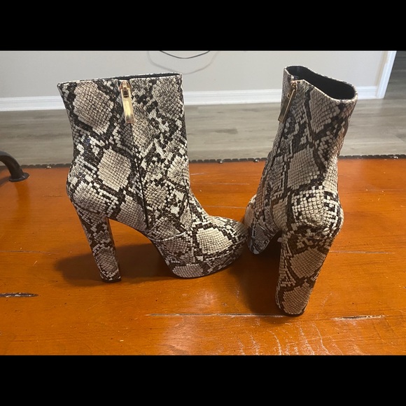 Snake Skin Booties - Picture 5 of 6